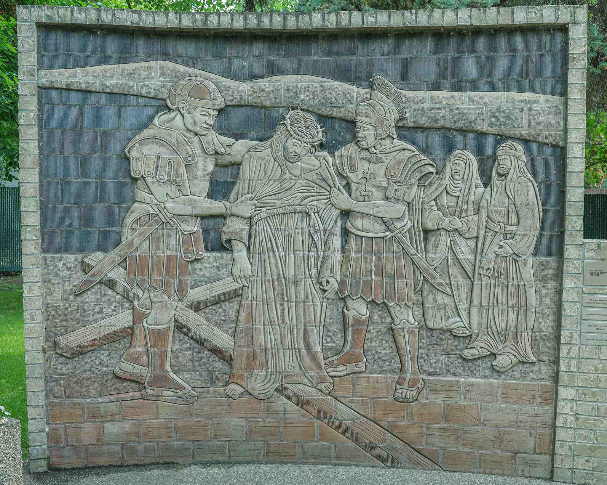 st. Joes Carving - by sourceselect.ca source select marketing photography